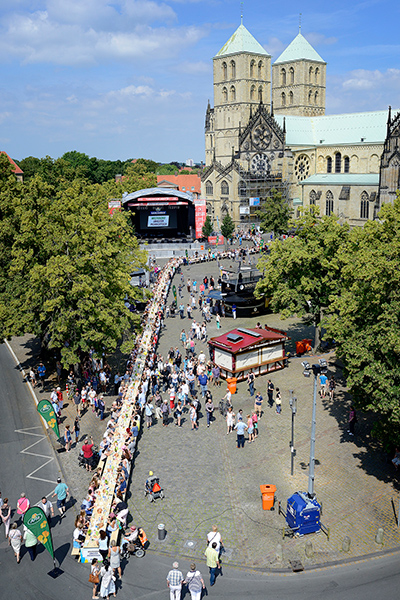 Current World Record Longest Picnic Table Münster, Germany July 10th, 2016