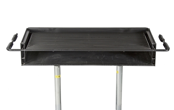Group Grill 860 Square In. Welded Steel with two Galvanized 2 3/8 In. Pedestals